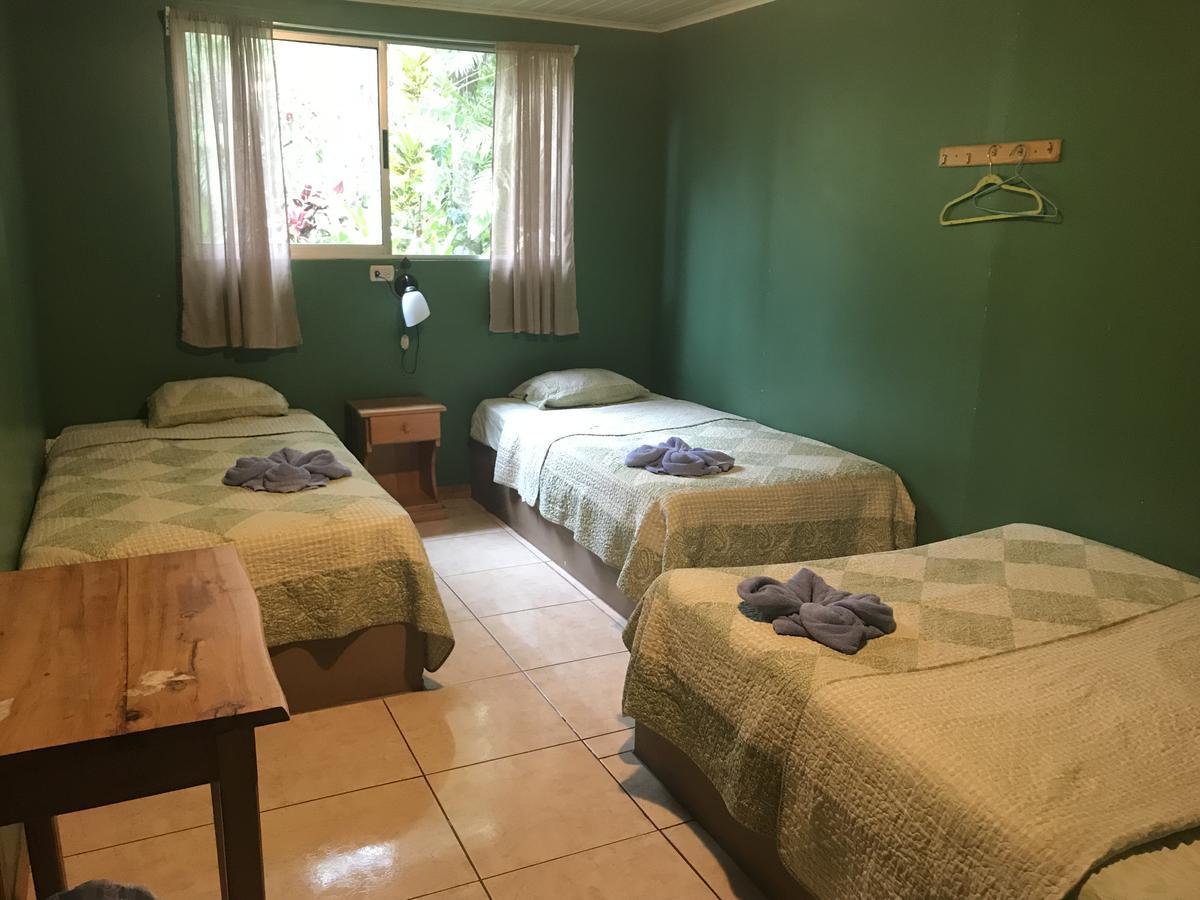 Hotel Uran Rivas Zewnętrze zdjęcie