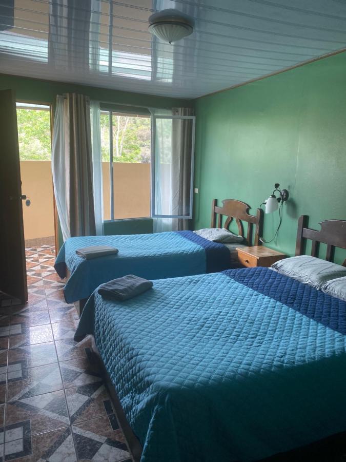 Hotel Uran Rivas Zewnętrze zdjęcie